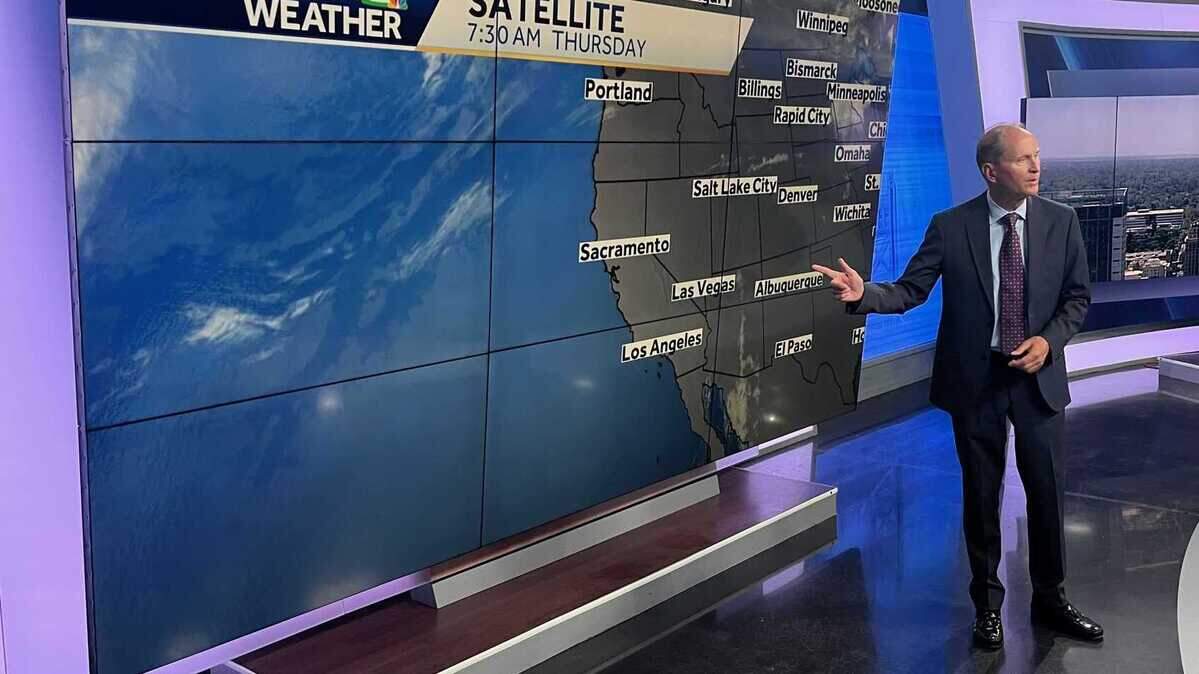 After 33 years on Sacramento television, KCRA chief meteorologist Mark Finan will give his final forecast Friday evening on Channel 3. After 40 years of broadcasting, Finan says weather will remain a part of his life.
