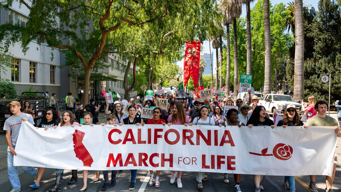 Christian conservatives rally at California Capitol at March for Life to pray against abortion
