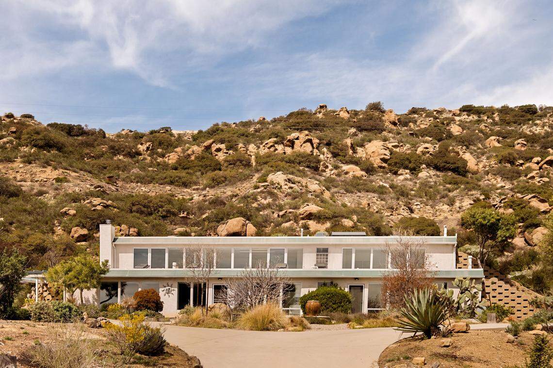 The eco-conscious “Earthship” in Canoga Park, California has come to market for $2.5 million.