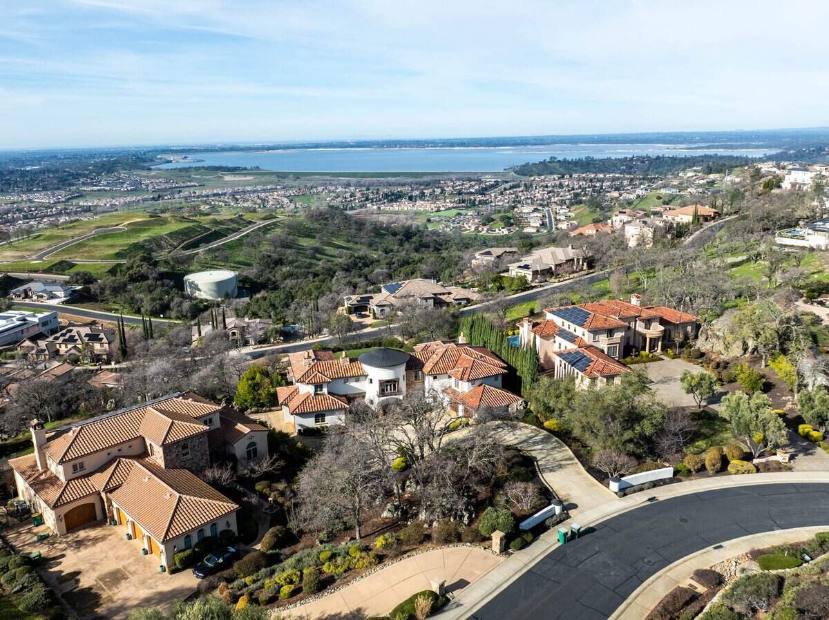 If Folsom Lake levels miss target this December and a dry year, or series of, would follow, it could affect recreation in Sacramento’s suburbs, including El Dorado Hills.