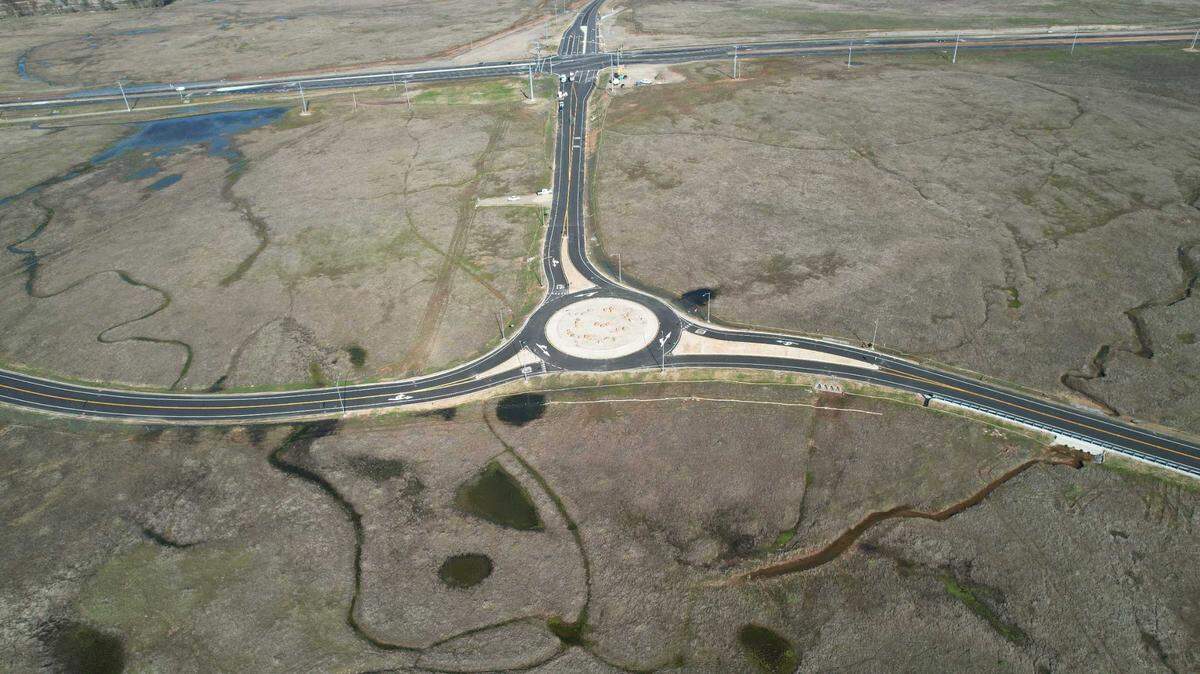 An aerial shot of the roundabout at Gate 4 of the Prairie City State Vehicular Recreation Area appears in an undated photo. The construction is part of the new Folsom segment of the Capital Southeast Connector expressway, the 34-mile roadway that will connect Interstate 5 in Elk Grove to Highway 50 in El Dorado County.