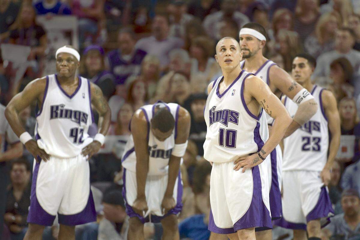 Looking tired early, Bonzi Well, Kenny Thomas, Mike Biddy, Brad Miller and Kevin Martin in the second quarter of Game 6 of the first round of Western Conference playoff series between the Sacramento Kings and San Antonio Spurs at Arco Arena on Friday, May 5, 2006.