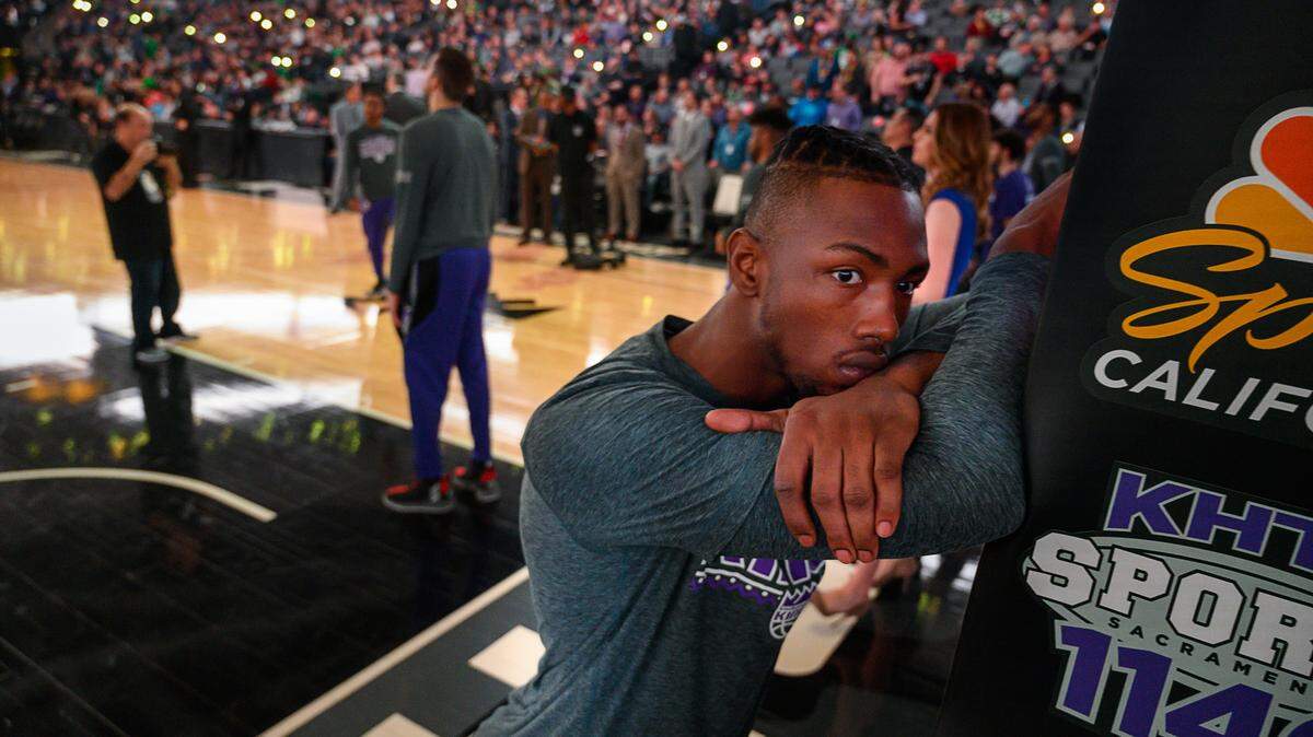 Sacramento Kings Harry Giles III warms before the start of the game at Golden 1 Center on Wednesday, March 6, 2019 in Sacramento.