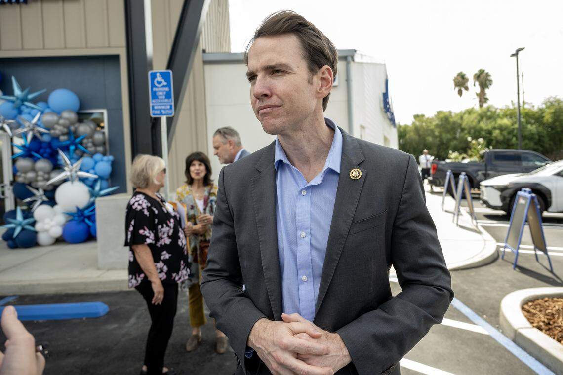 Congressman Kevin Kiley, R-Roseville, tours the new WellSpace Health outpatient clinic in Roseville in September 2025. Kiley has cited the $50 billion Rural Health Transformation Program included in President Donald Trump’s Big Beautiful Bill as a key tool to help rural hospitals weather upcoming Medicaid cuts.