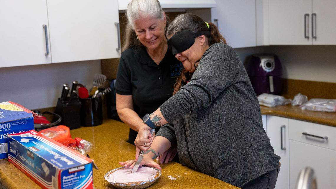 They learn to cook what they cannot see. Sacramento group helps blind people navigate the kitchen