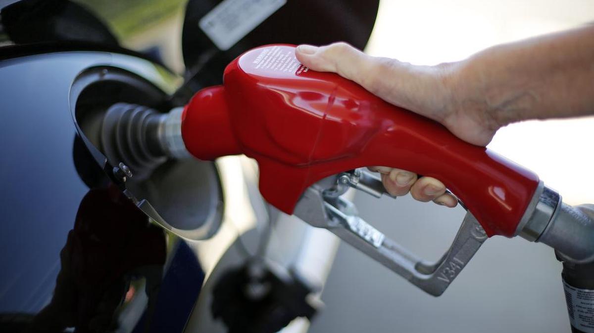 At-the-pump costs declined an additional 2 cents to an average $2.49 a gallon. That’s nearly 15 cents less than a month ago and 37.7 cents less than the year-ago average.