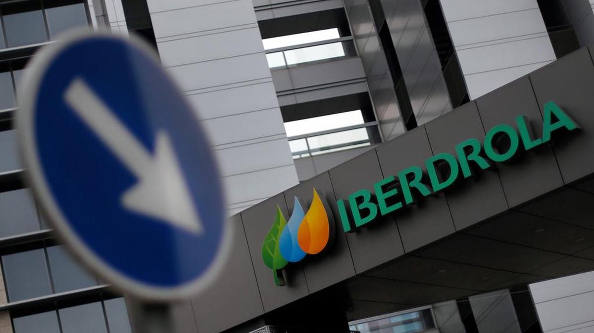 The Spanish energy company Iberdrola, Glazer said, defrauded the state out of $371 million.