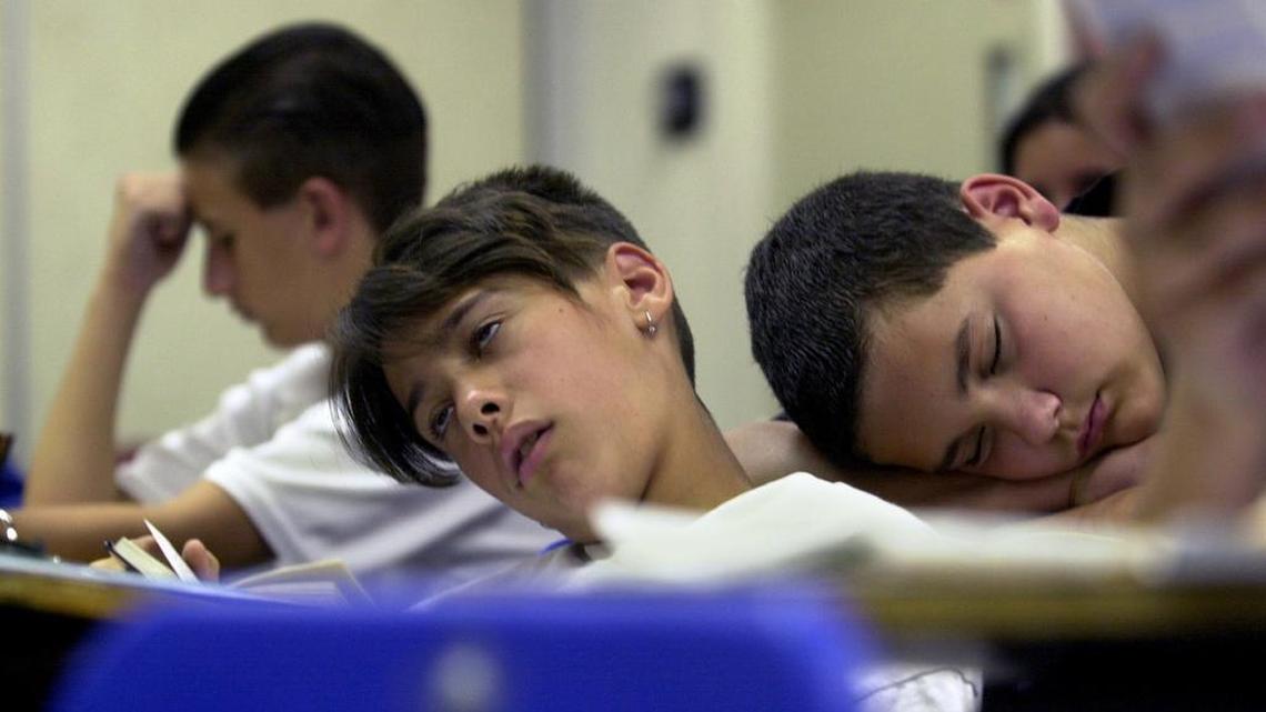 Students taking a summer school class at Kit Carson Middle School fight to stay awake and engaged during class. San Juan Unified is preparing an antidote to traditional education for the bored, disengaged student – an “UnSchool” opening in fall 2017.