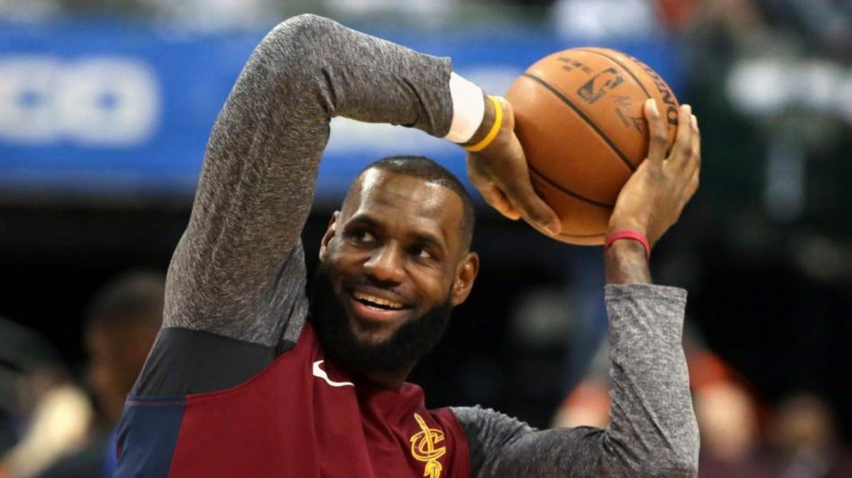 Cleveland Cavaliers forward LeBron James during warmups before a game against the Dallas Mavericks on Saturday.