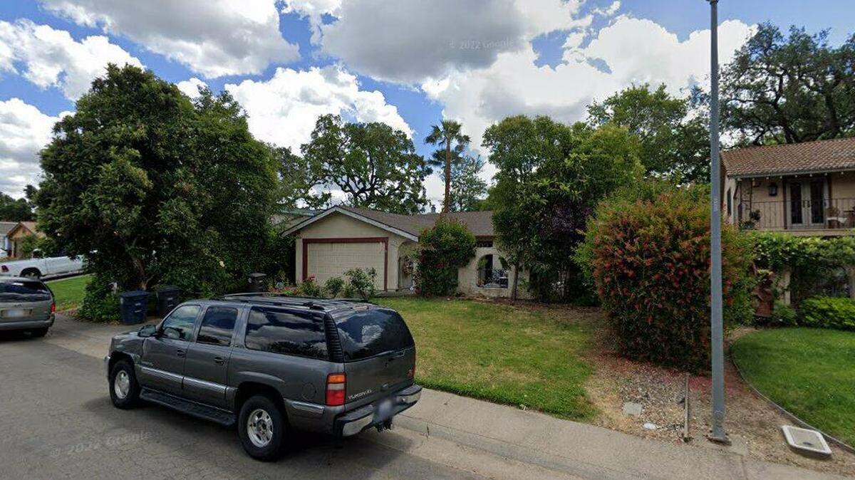 House on 7300 block of Little Oaks Way