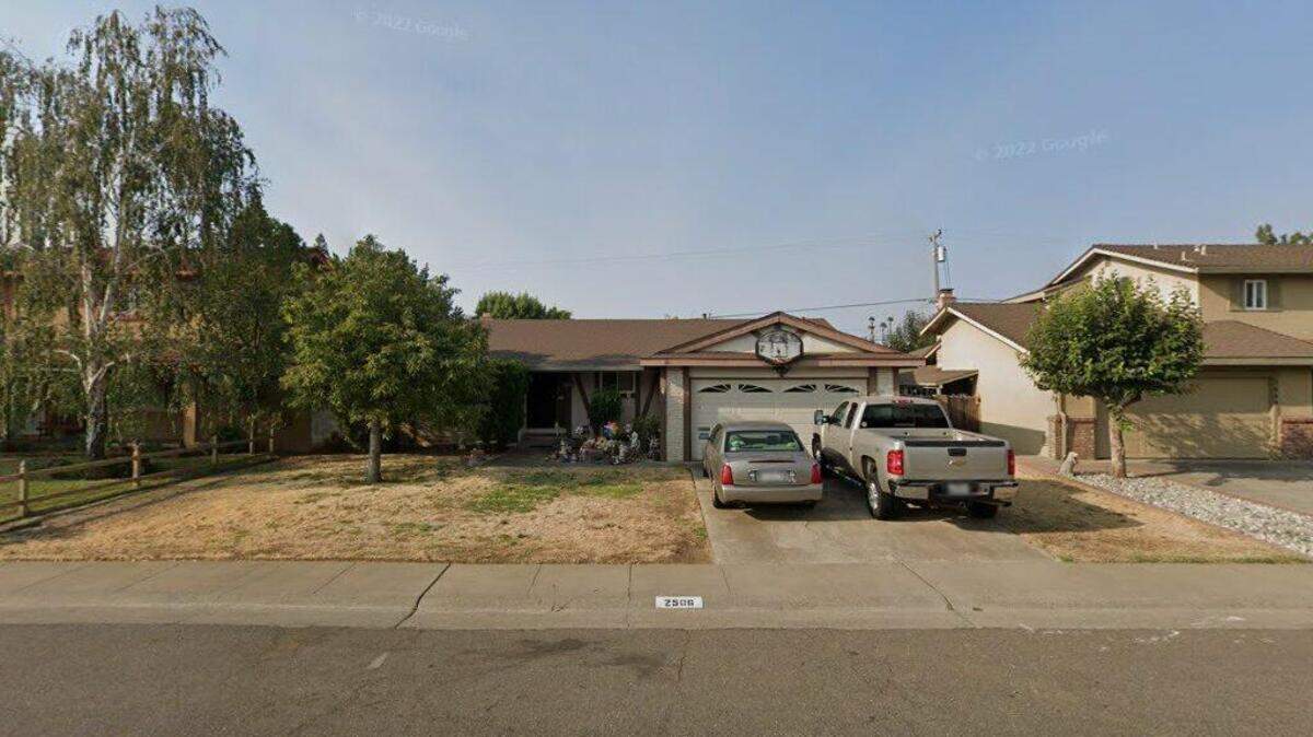 House on 2500 block of Queenwood Drive