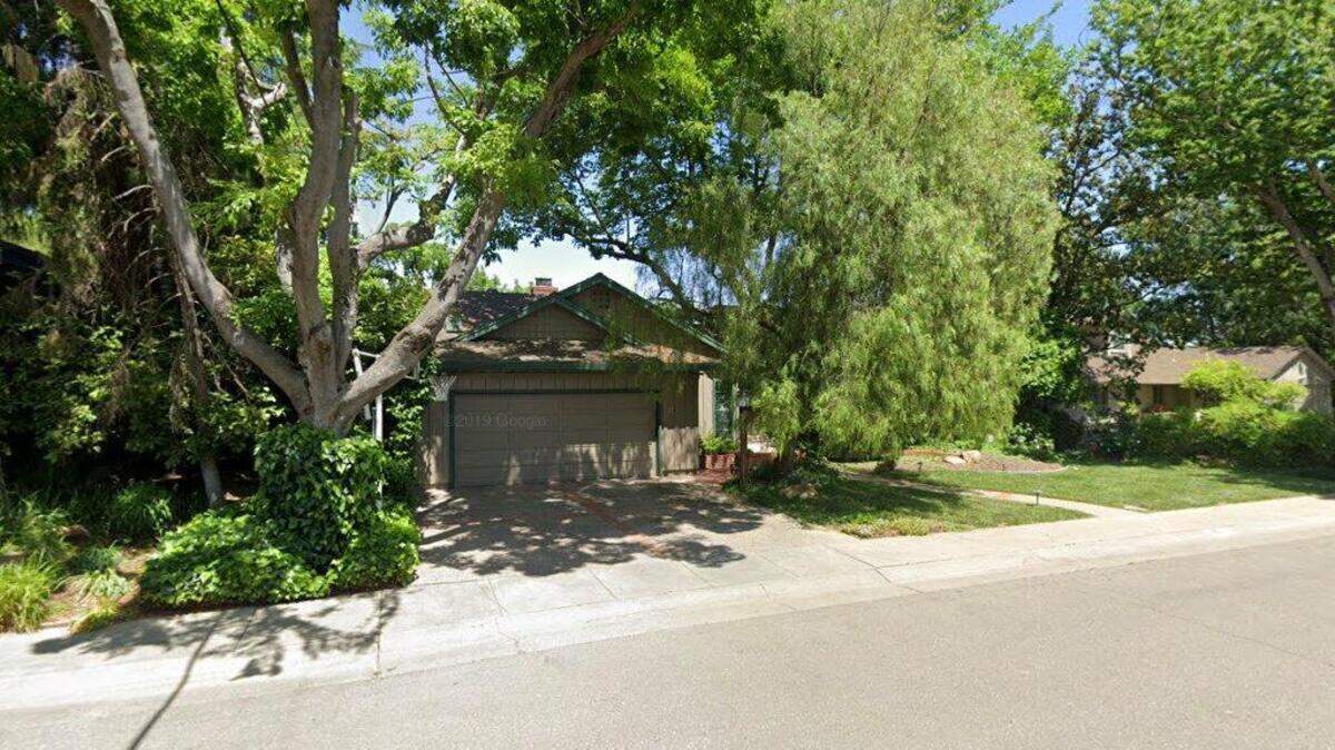 House on first block of Parkside Drive