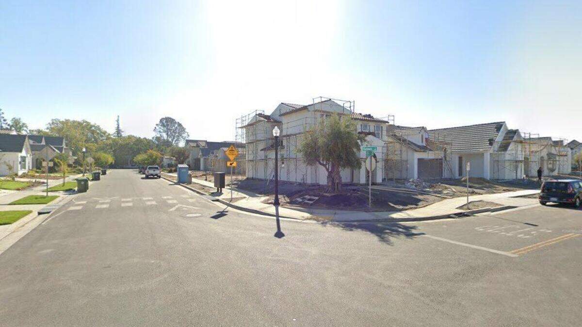 House on 3000 block of Baldwin Street