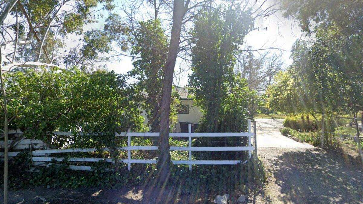 House on 3200 block of Leona Circle