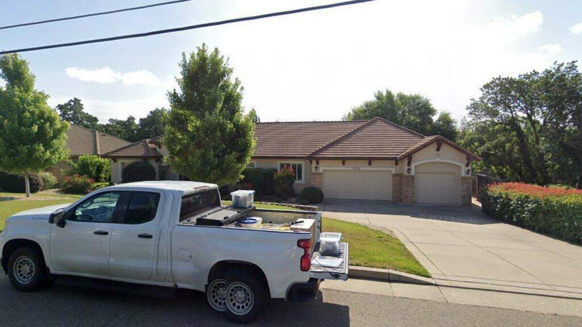 House on 6900 block of Hickory Avenue