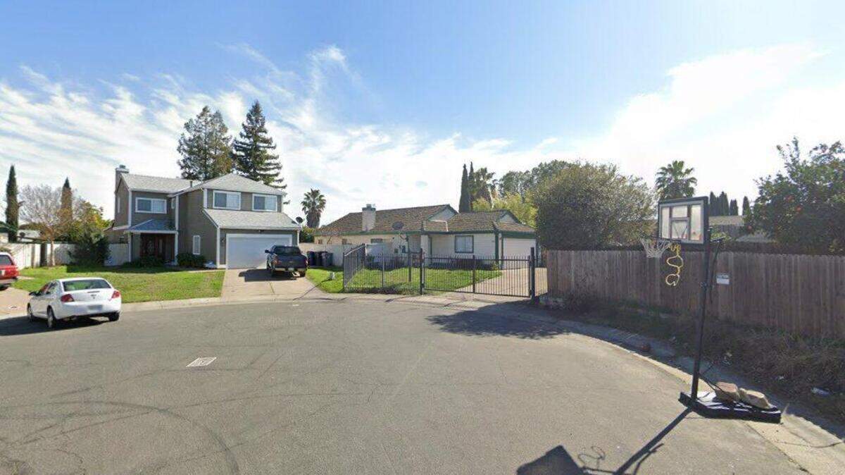 House on 5000 block of North Laguna Drive