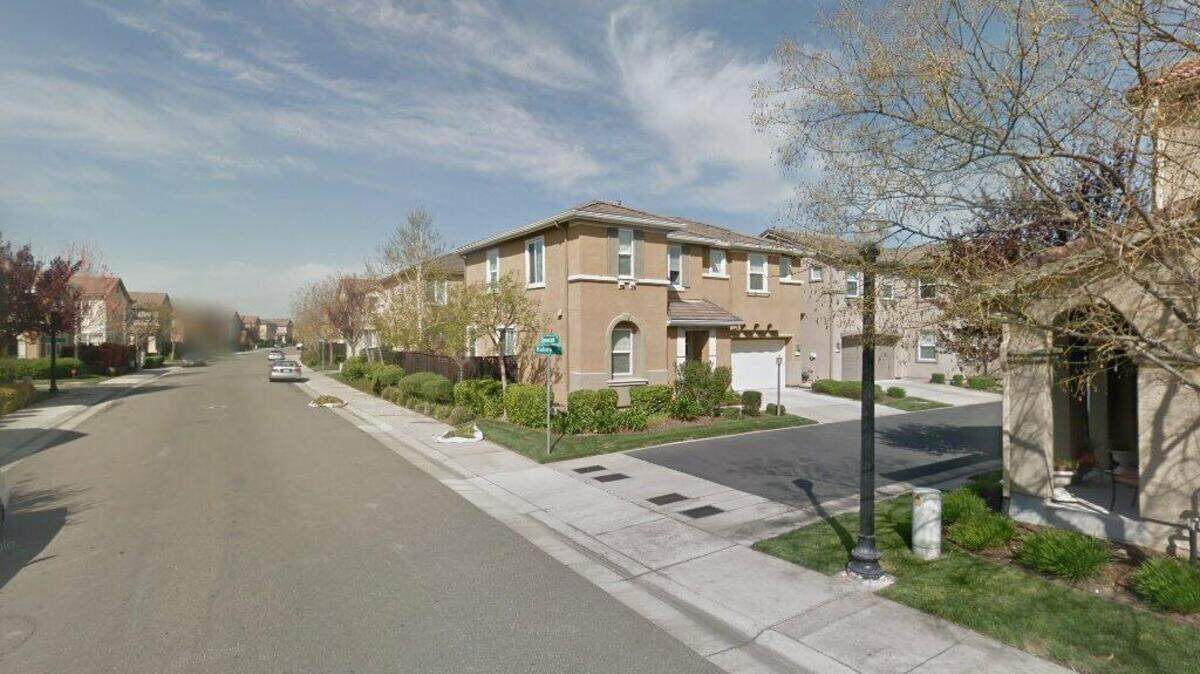 House on first block of Halsey Place