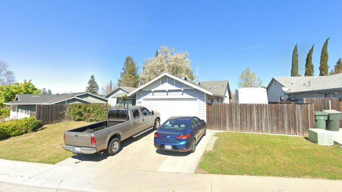 House on 7200 block of Foxfield Way