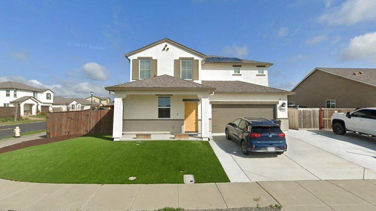 House on 4300 block of Artisan path.