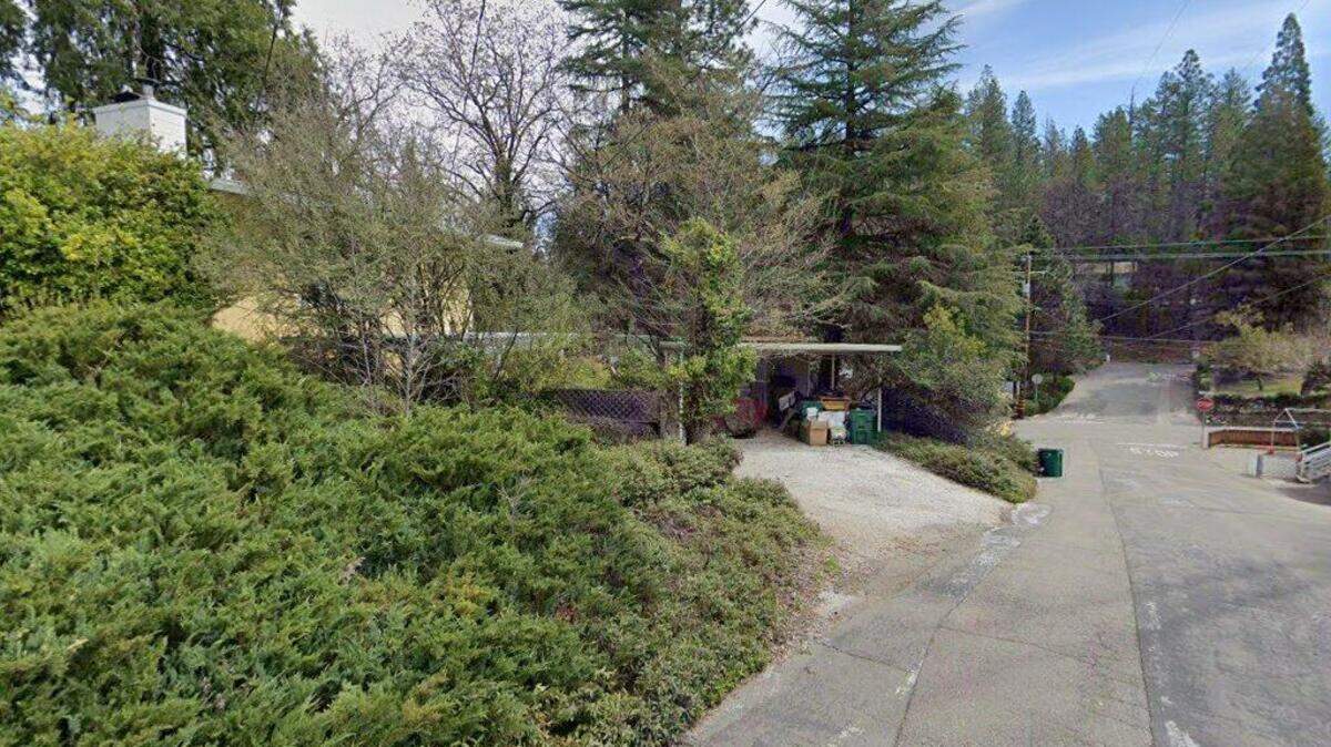 House on 3100 block of Sheridan Street