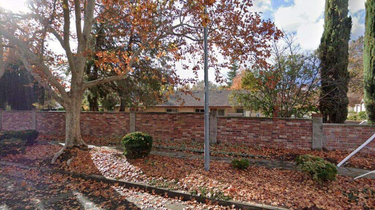 House on 4800 block of Graduates Lane