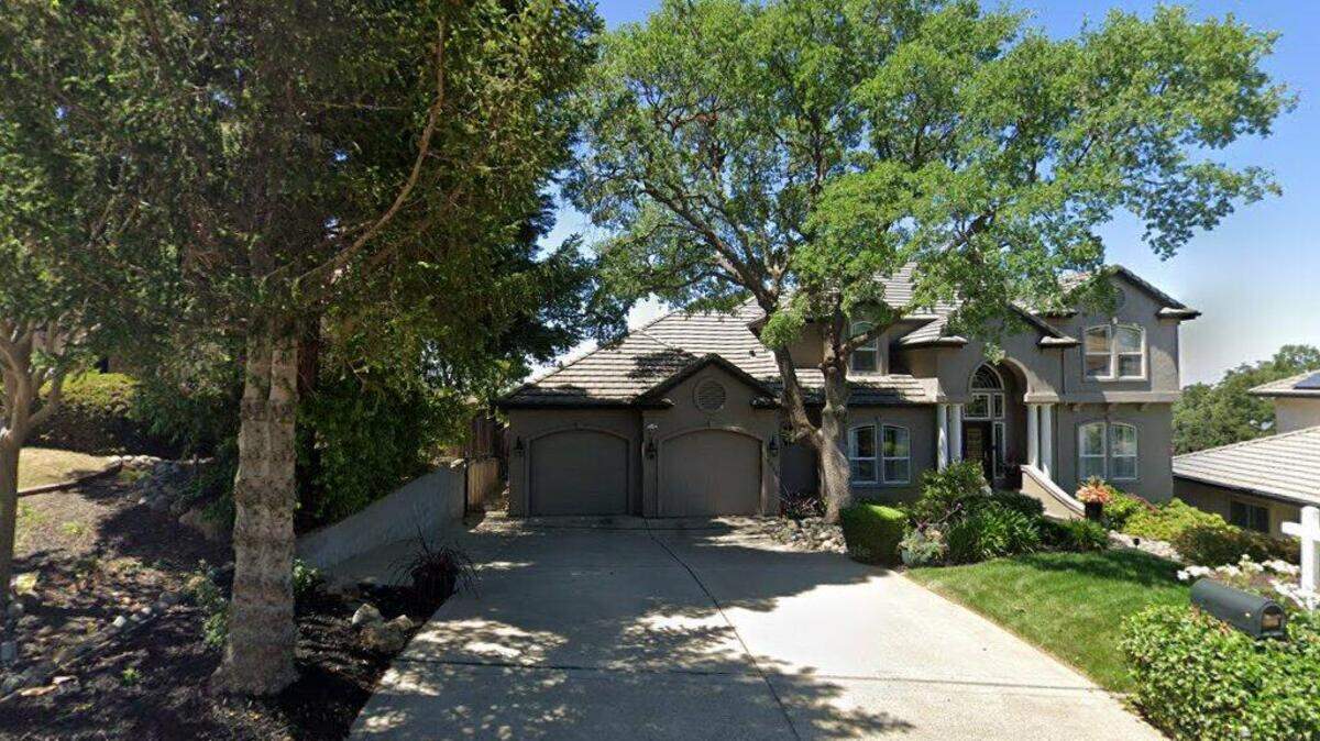 House on 1000 block of Crestline Circle