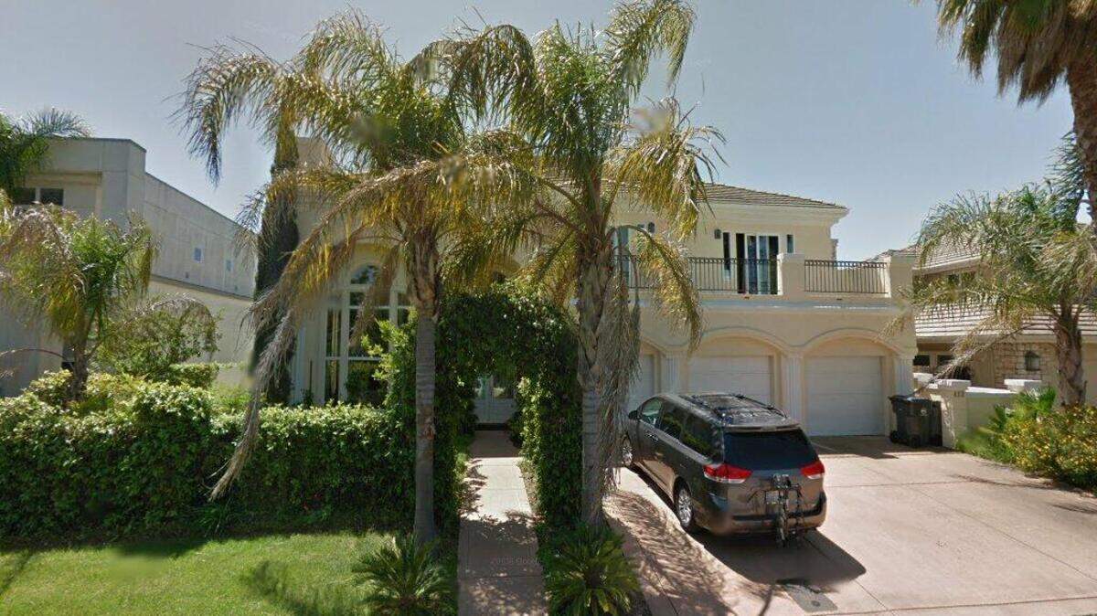 House on 400 block of Avocet Avenue