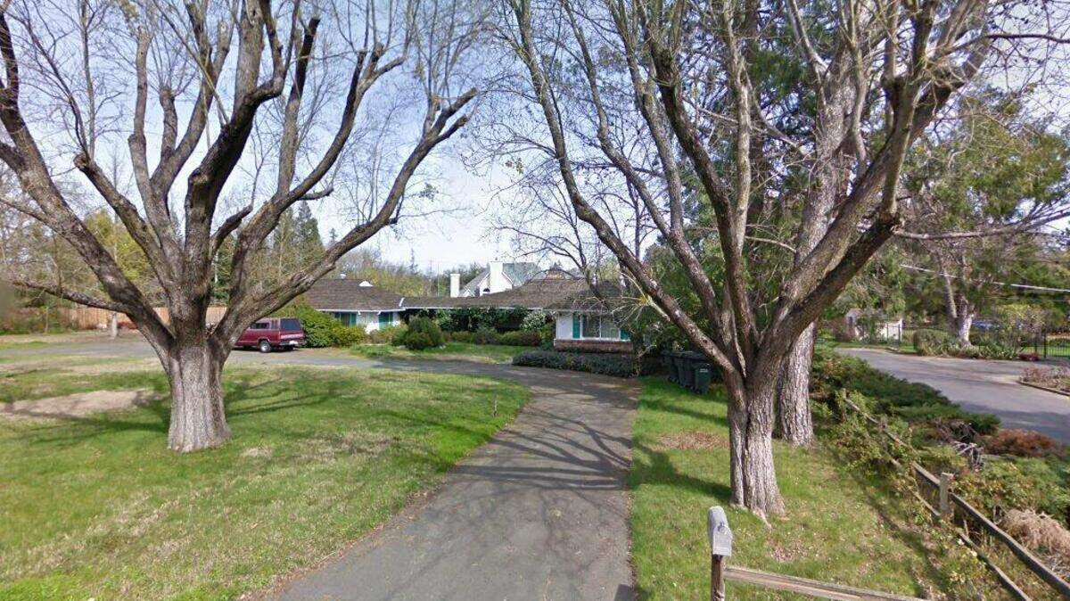 House on 1300 block of Mariemont Avenue