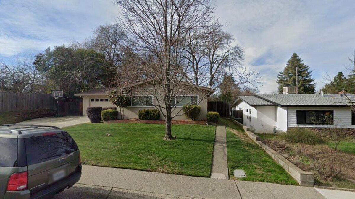 House on 5300 block of Maui Way