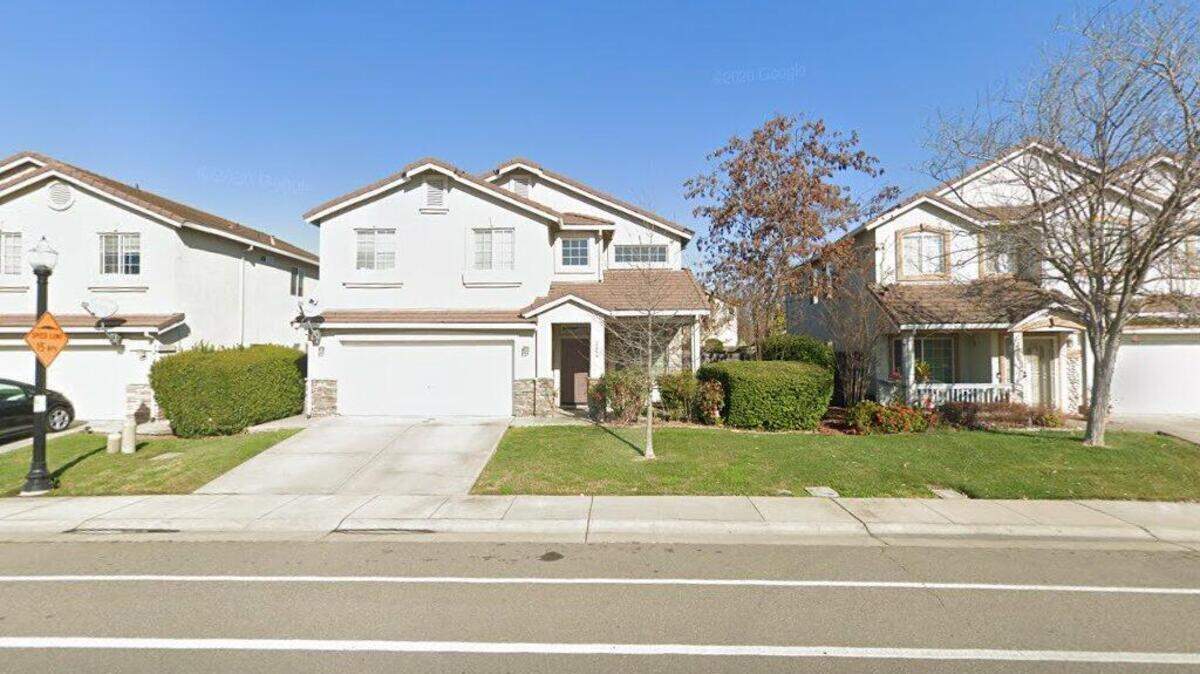 House on 4100 block of Hydo Lake Way