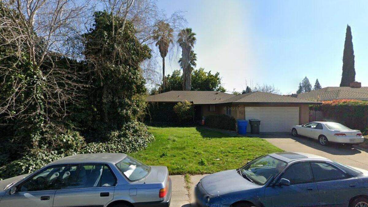 House on first block of Sunlit Circle