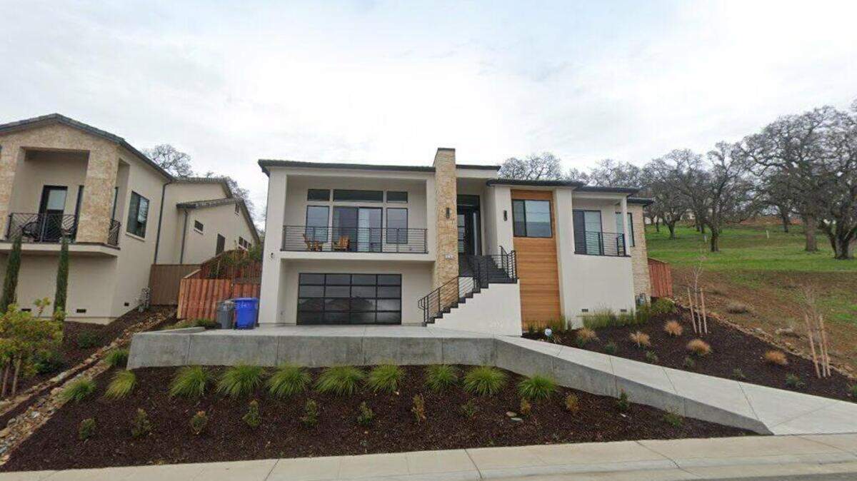 House on 600 block of Sundahl Drive