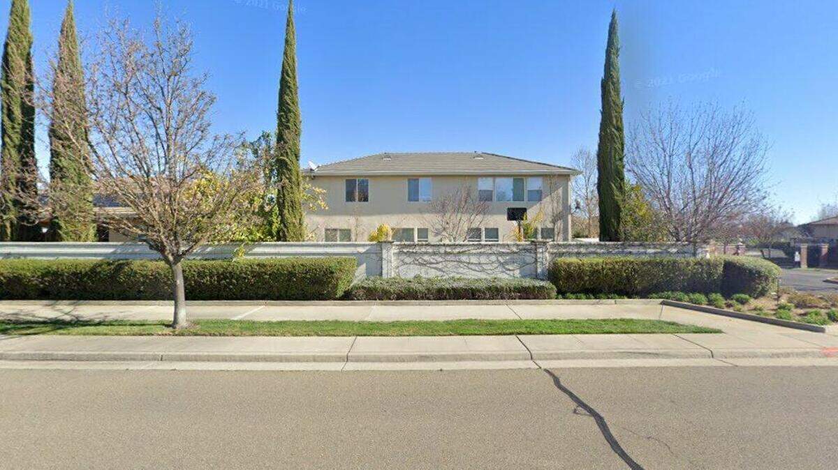 House on 9900 block of Spring View Way