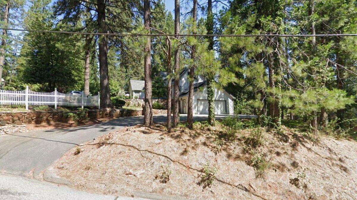 House on 10300 block of Ridge Road