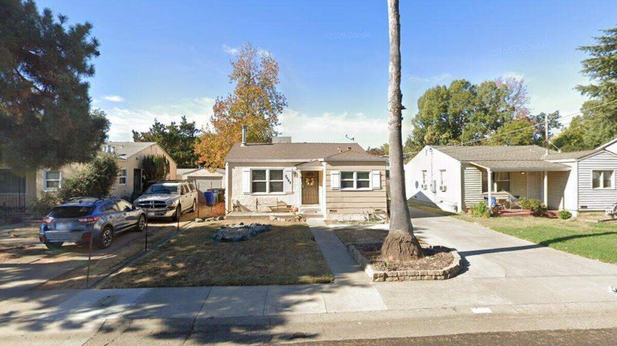 House on 6100 block of Broadway