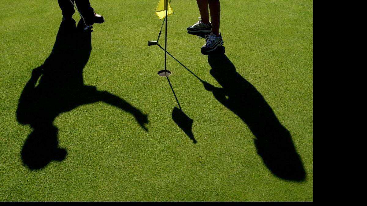 Rocklin Golf Club owner Charlie Gibson wants to build 38 homes over roughly five acres on his 187-acre course.