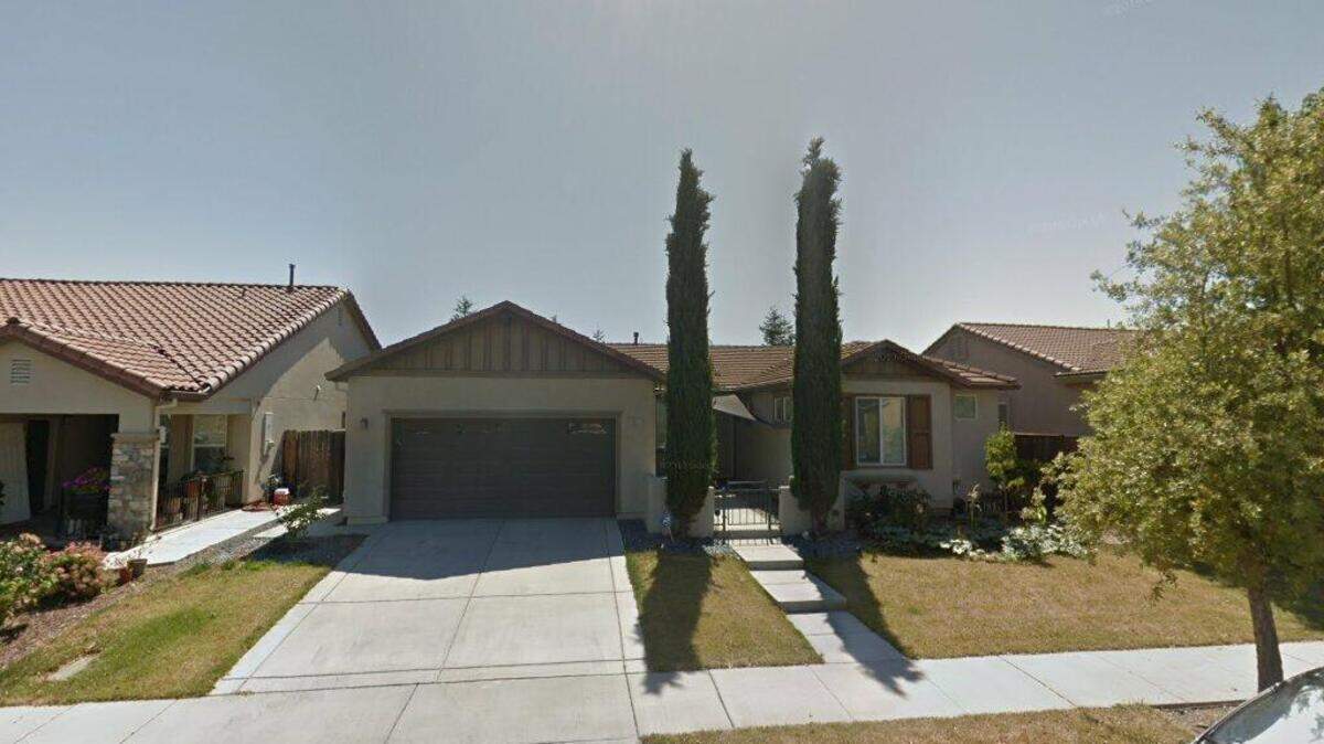 House on 2600 block of Ortiz Avenue