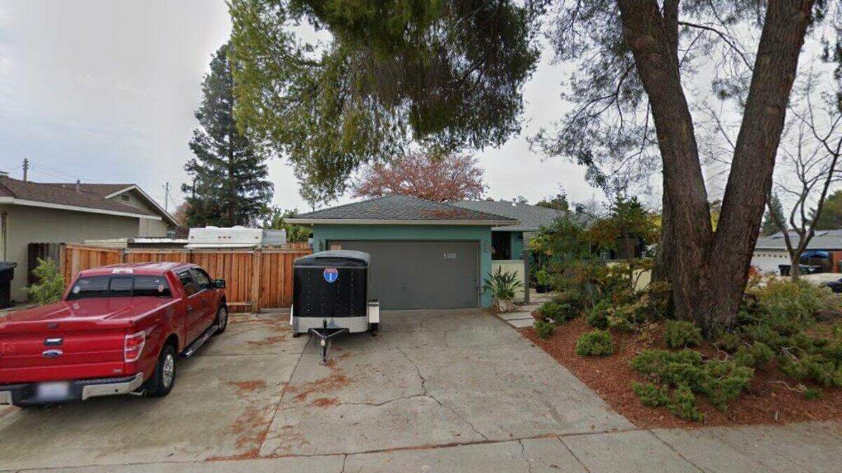 House on 5300 block of Silver Strand Way