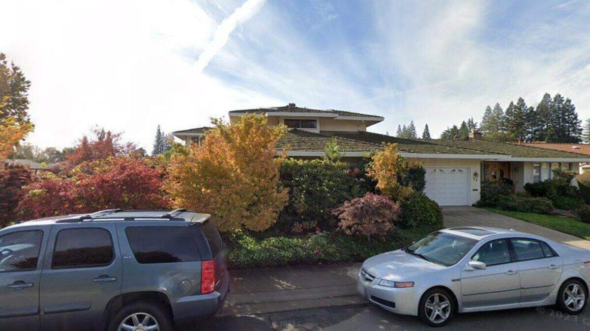 House on first block of Adler Circle