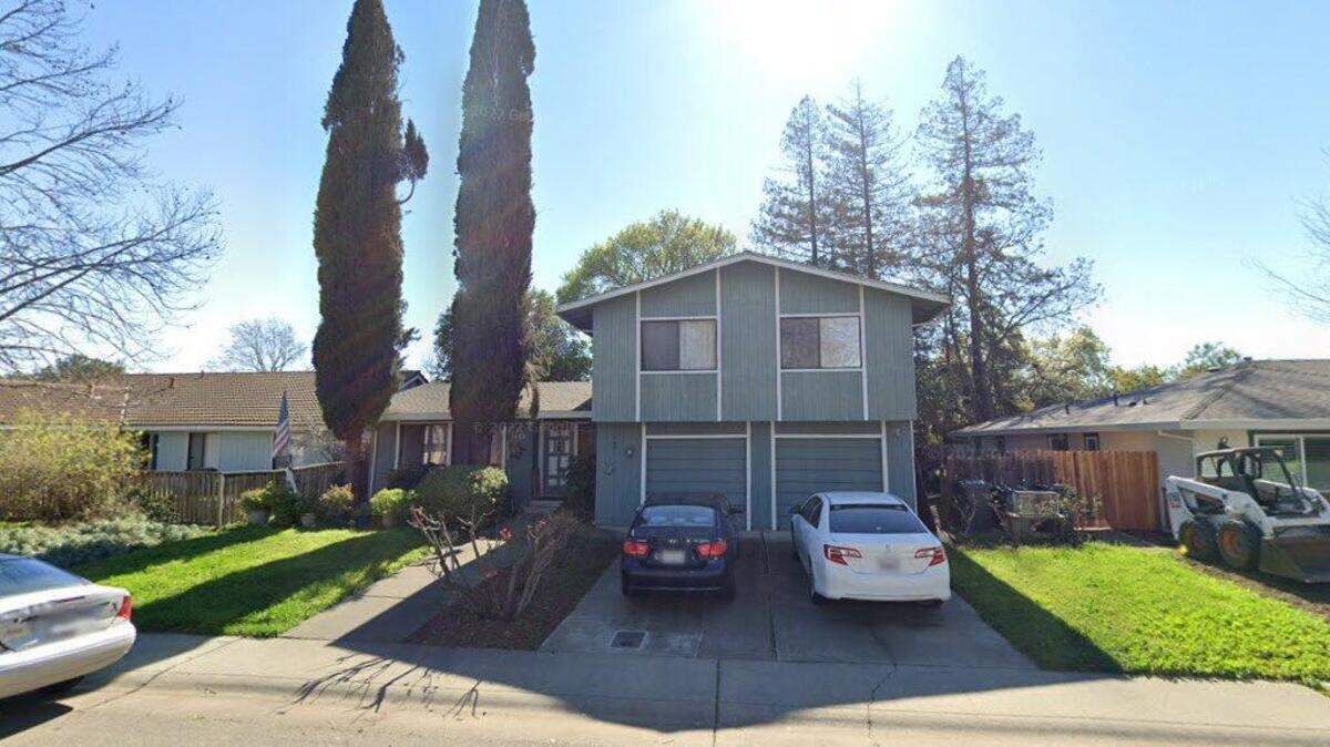 House on 800 block of Donovan Court