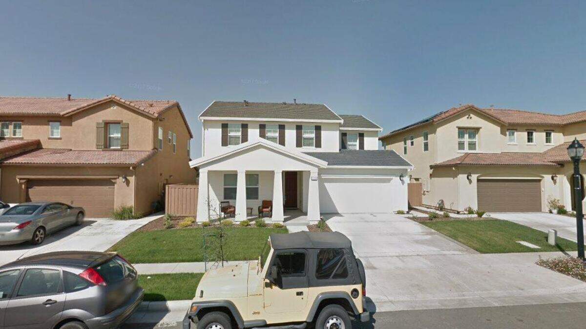 House on 800 block of Laugenour Court