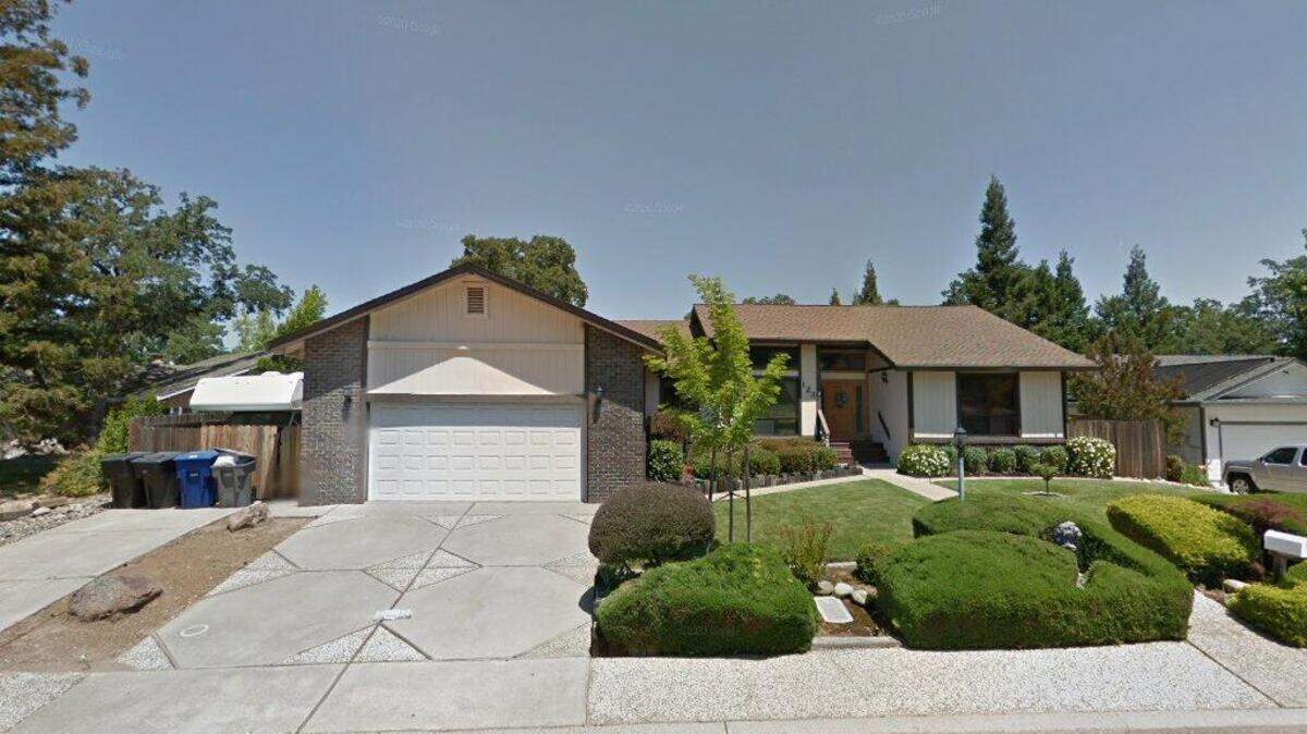 House on 100 block of Llewellyn Court
