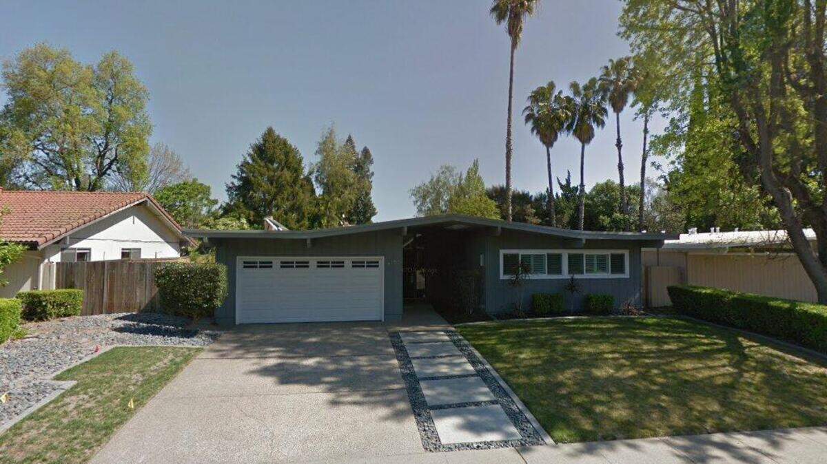 House on 4200 block of North River Way