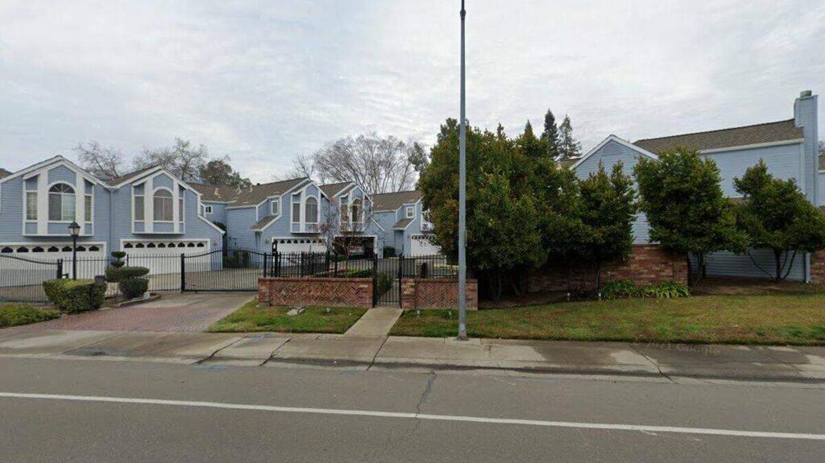 House on 5200 block of Arden Way