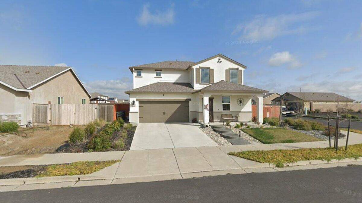 House on 4300 block of Artisan path.
