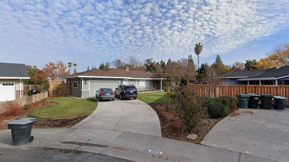 House on 4600 block of Foutz Court