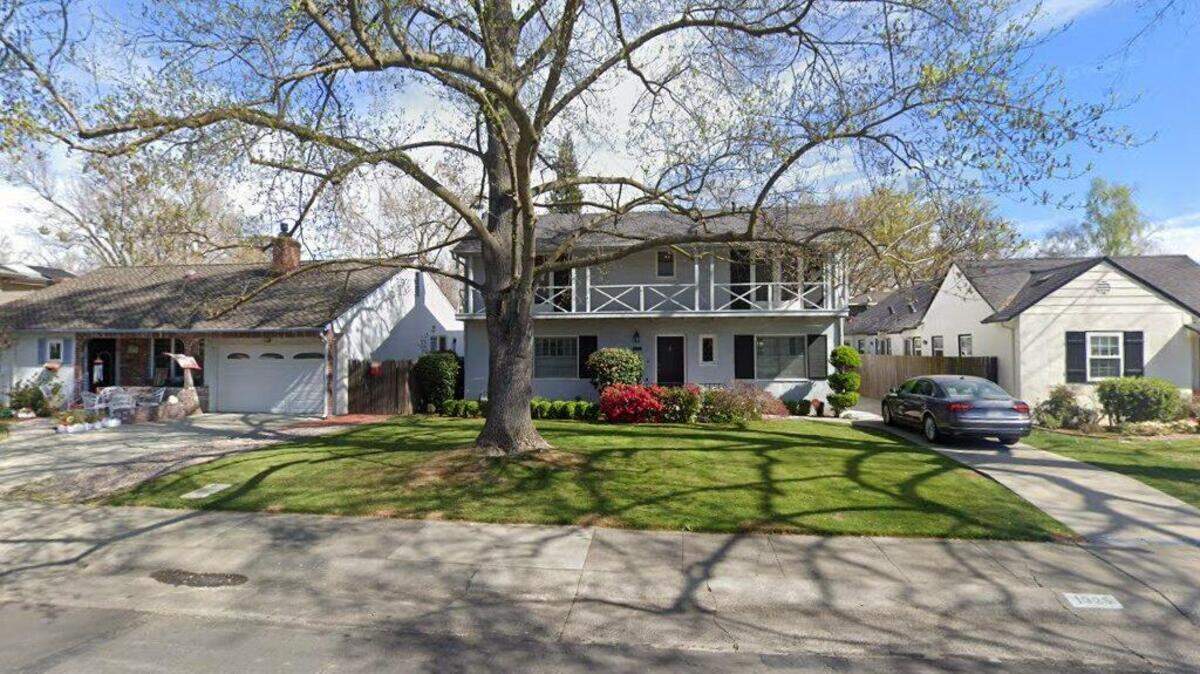 House on 1300 block of Robertson Way