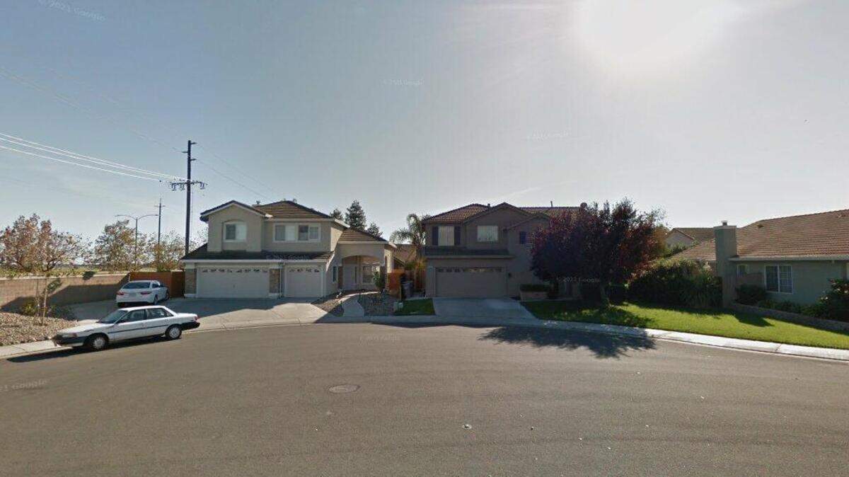 House on 1900 block of Schlotz Court