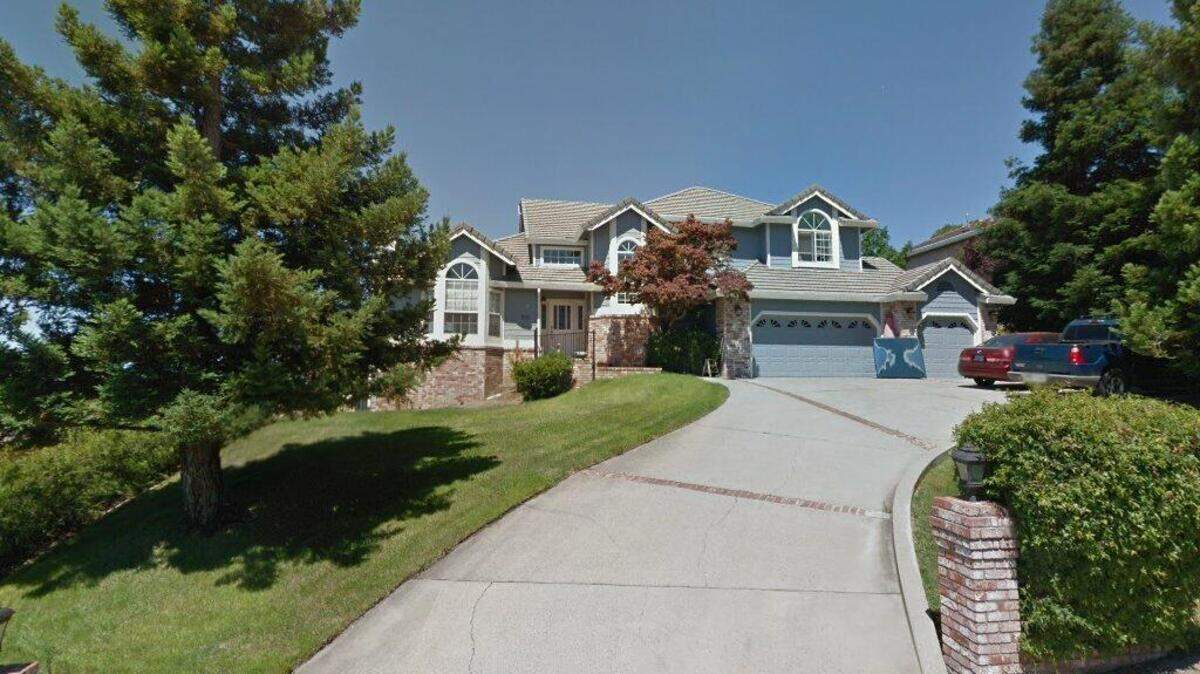 House on 1500 block of Ridgeview Circle