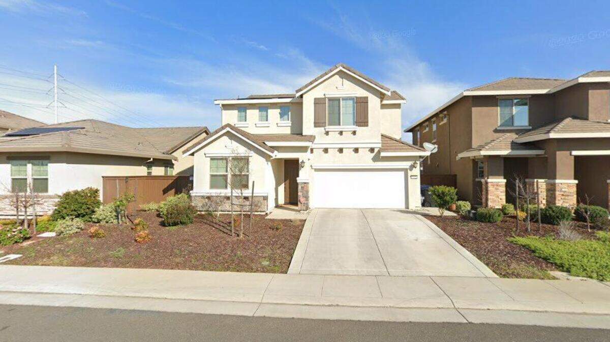 House on 9400 block of Vintage Port Way